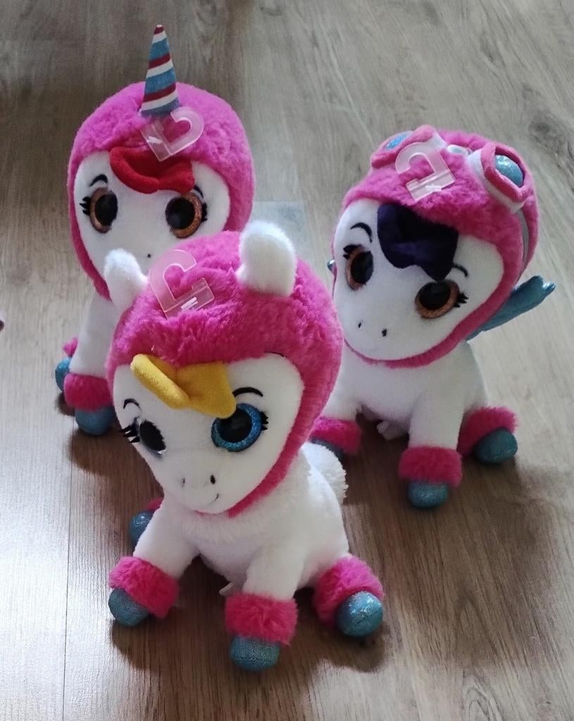 K3 knuffeltjes, die een lied zingen wanneer je ze aanraakt., Ophalen of Verzenden