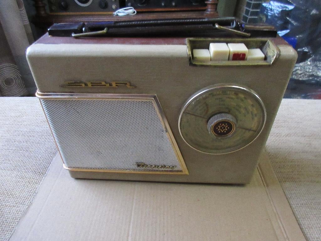 TSF-radiostation van het merk SBR type P9 uit de zolder, Antiek en Kunst, Ophalen of Verzenden