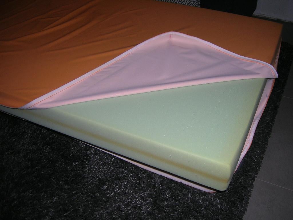 Matras 1-persoons, Huis en Inrichting, Slaapkamer | Matrassen en Bedbodems, Matras, 90 cm, Eenpersoons, Ophalen