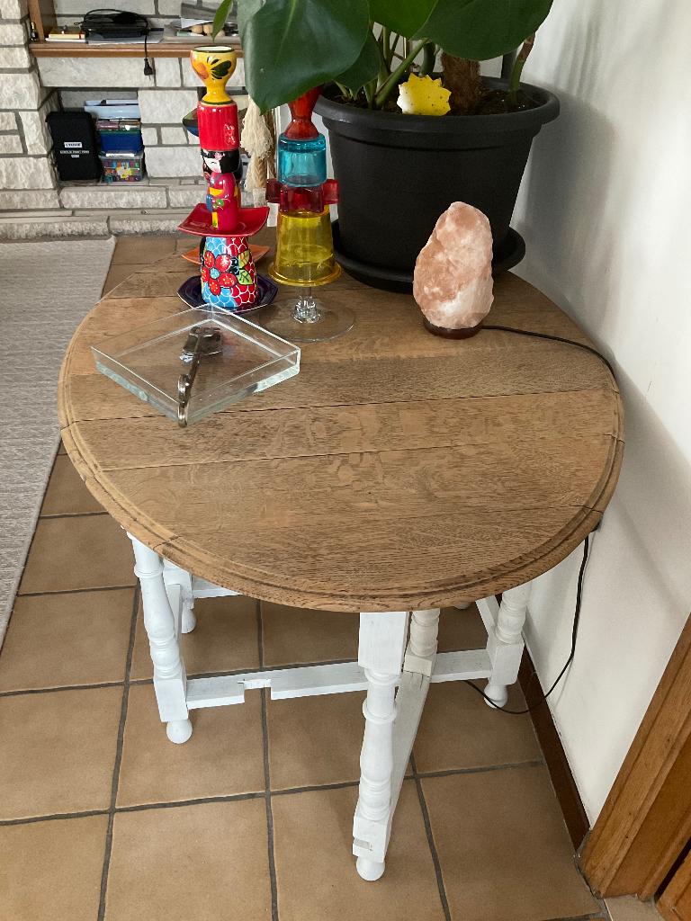 Hangoor tafel, Ophalen