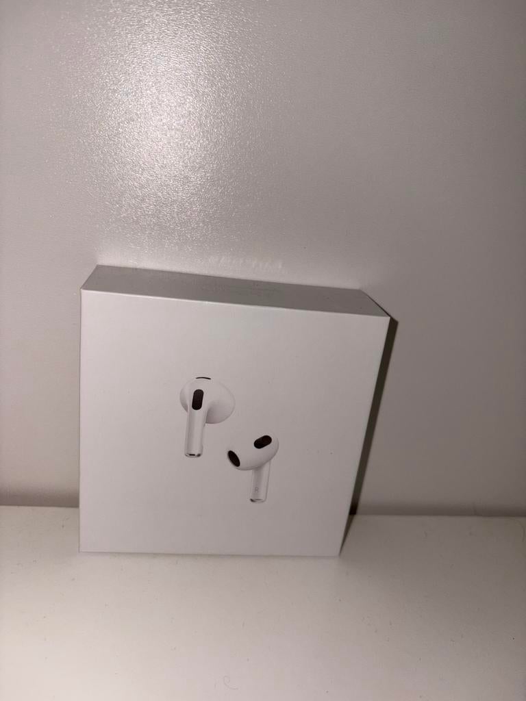 Airpods 3 nieuw in doos, Audio, Tv en Foto, Hoofdtelefoons, Overige merken, Nieuw, Draadloos, Op oor (supra aural)