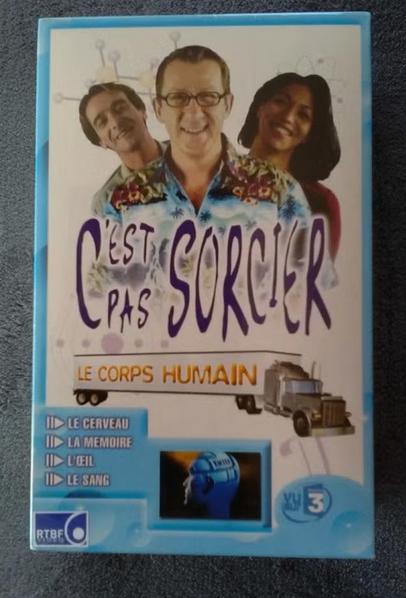 Coffret VHS C'est pas sorcier - Le corps humain NEUF, CD & DVD, Tous les âges, Enlèvement ou Envoi, Neuf, dans son emballage, Documentaire