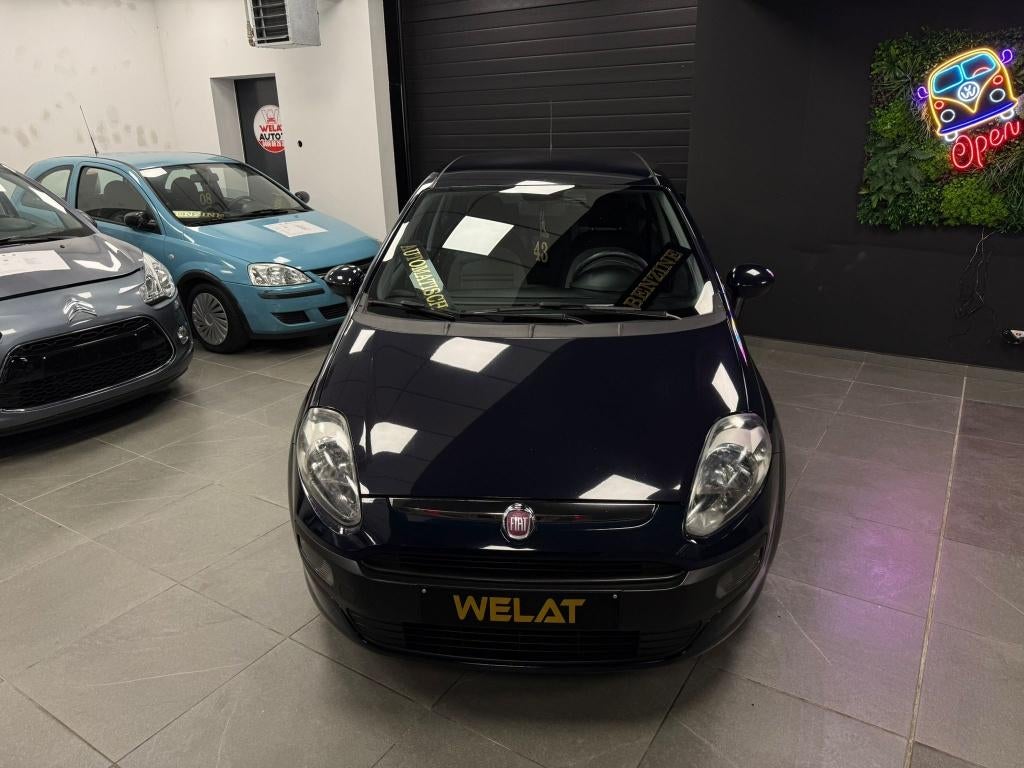 FIAT PUNTO 2011 BENZINE AUTOMAAT 60.000 KM, Auto's, Fiat, Euro 5, 139 g/km, Zwart, Blauw