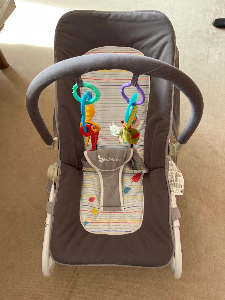 Relax bébé Badabulle gris, Enfants & Bébés, Relax bébé, Enlèvement ou Envoi, Comme neuf, Autres marques, Avec ceinture(s)