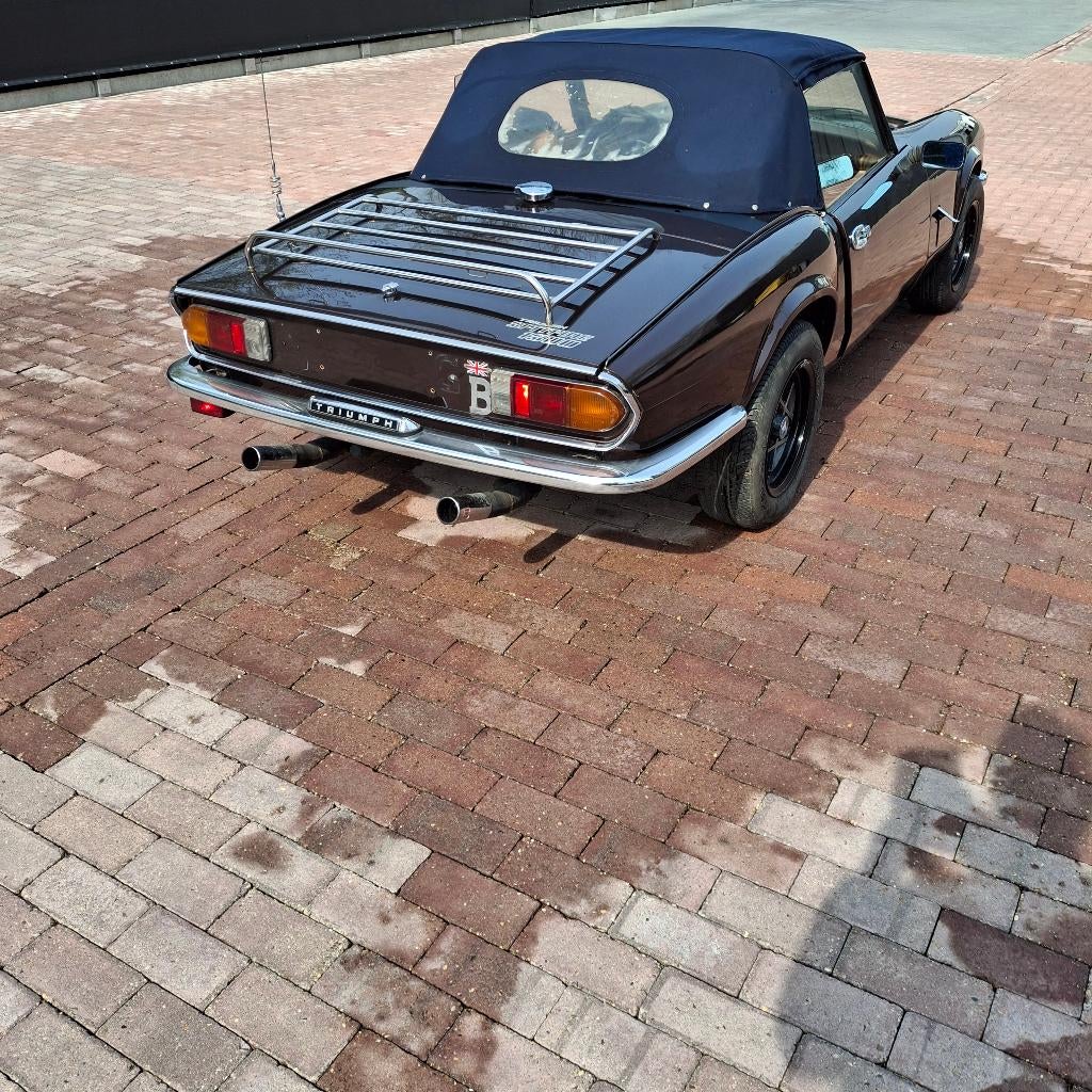 Mooie Triumph Spitfire zeer goed in orde, koopje, Auto's, Triumph, Particulier, Spitfire, Lichtmetalen velgen, Metaalkleur, Radio