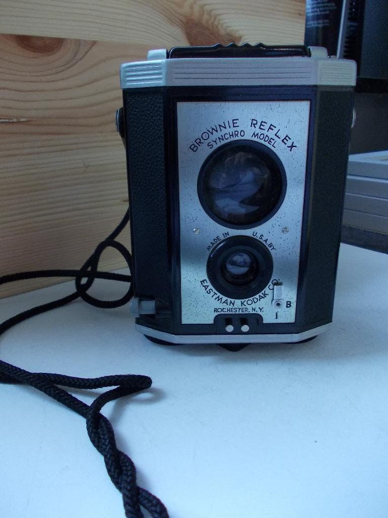 Kodak Eastman Brownie Reflex Synchro, Collections, Appareils photo & Matériel cinématographique, Enlèvement ou Envoi, 1940 à 1960
