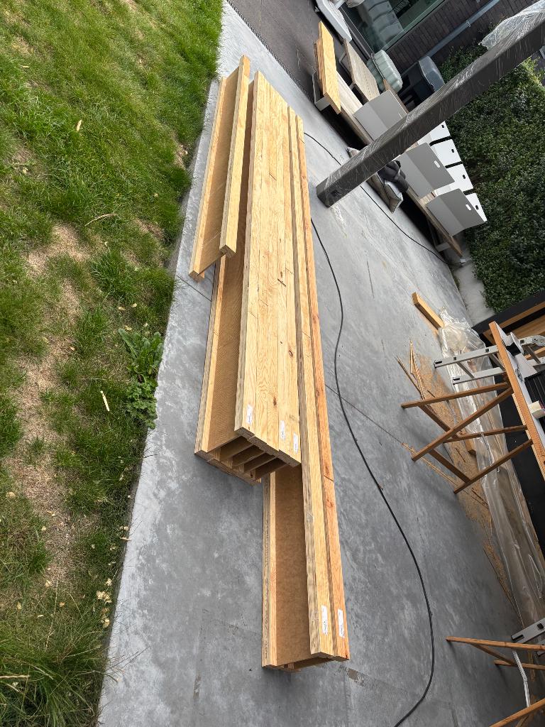 I-joist constructiehout + hangers, Doe-het-zelf en Bouw, Hout en Planken, Ophalen, Nieuw, Balk, Overige houtsoorten