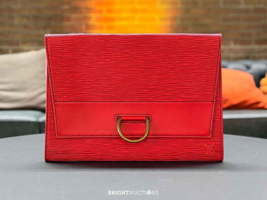 Louis Vuitton Epi Jena Clutch Bag, Handtassen en Accessoires, Tassen | Damestassen, Gebruikt, Niet ingevuld, Louis Vuitton, Handtas