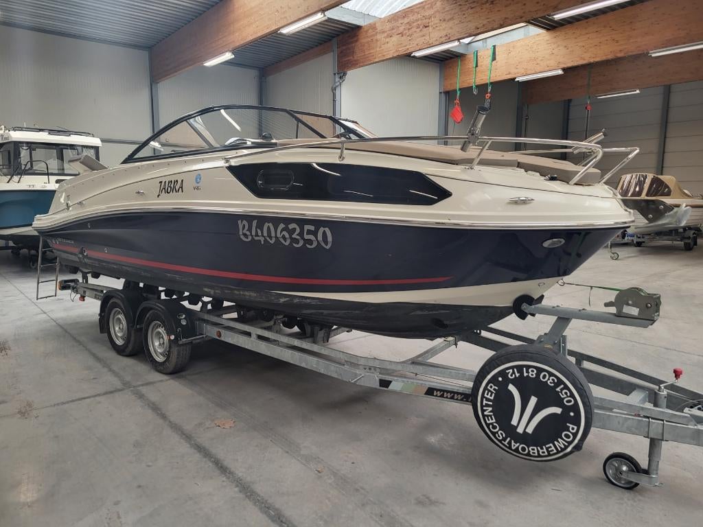 Bayliner VR6 Cuddy en option complète, 50 ch ou plus, Comme neuf, Enlèvement, 6 à 9 mètres