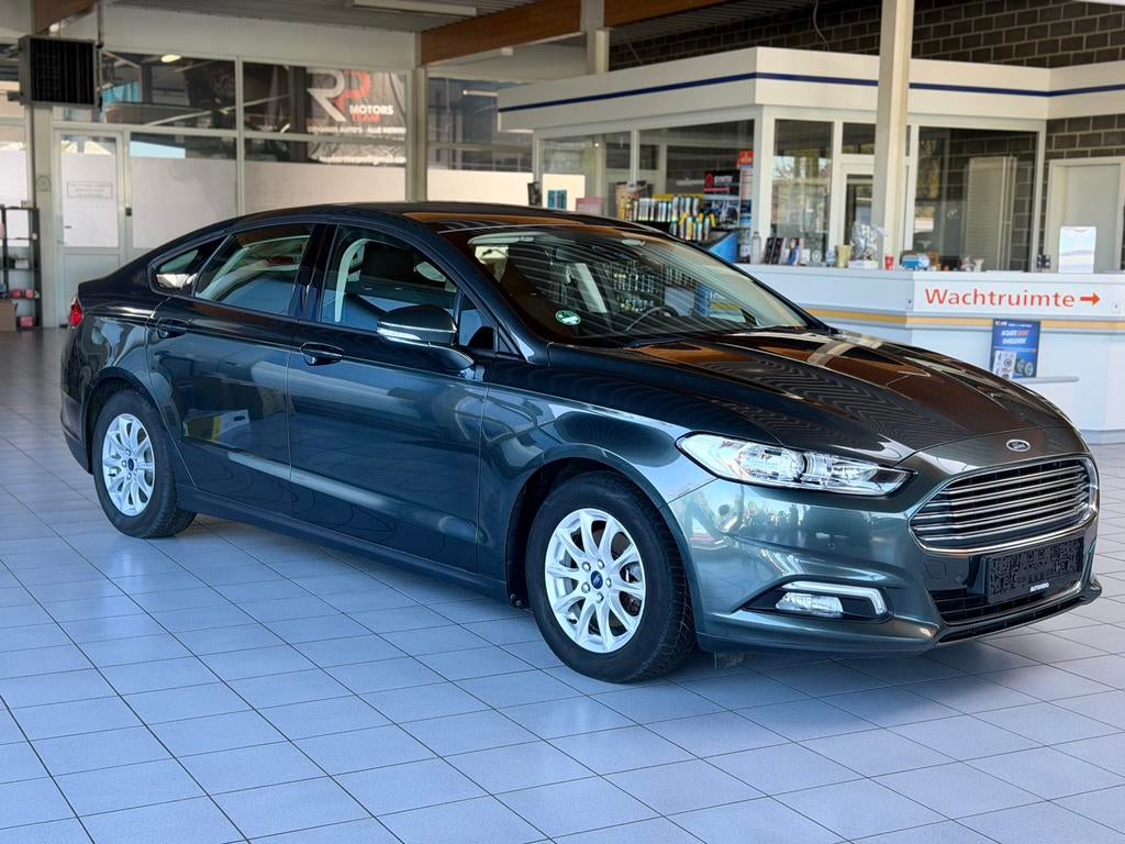 FORD MONDEO BUSINESS EDITION/ BENZINE/EURO6, Auto's, Ford, Voorwielaandrijving, Stof, https://public.car-pass.be/vhr/50a24c33-7913-4acb-9809-e426a4871efb