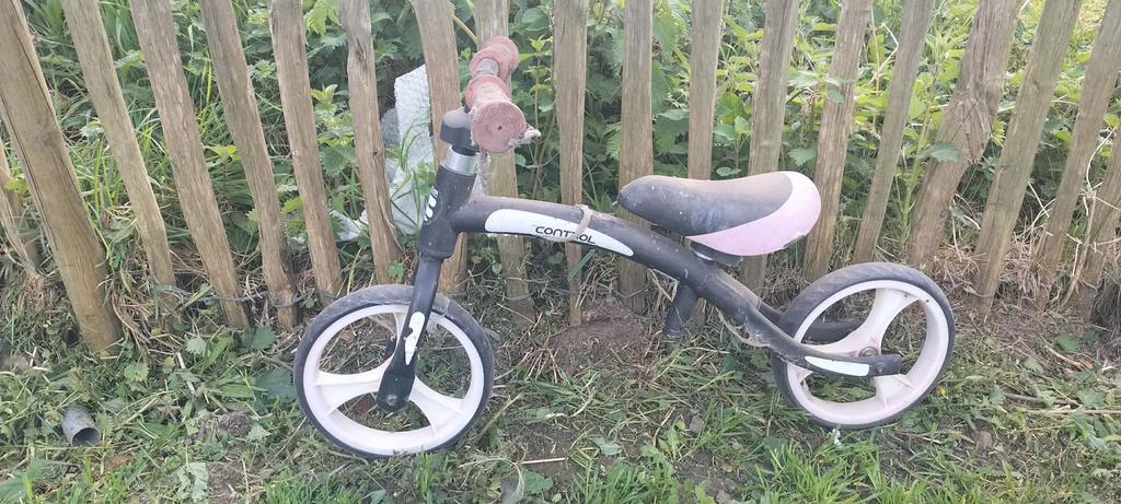 Draisienne, noir et rose, Kinderen en Baby's, Ophalen, Zo goed als nieuw