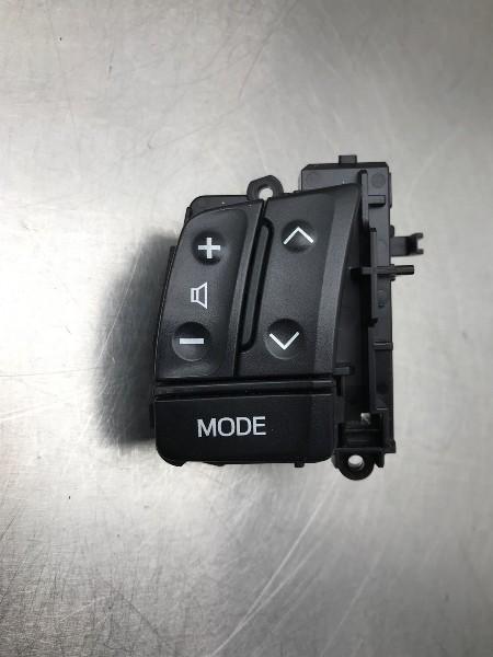 DIVERS Schakelaar stuurbediening Toyota Yaris III (P13), Utilisé, Toyota