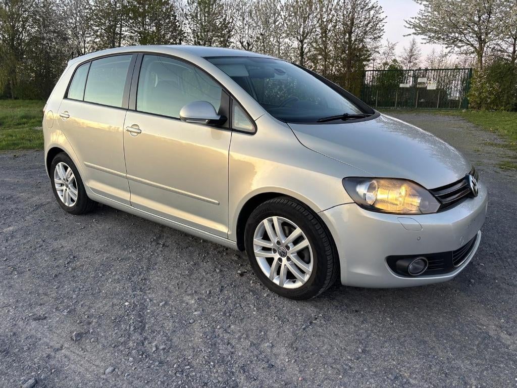 Volkswagen Golf Plus 2010 essence, Autos, Achat, Boîte manuelle, Noir, 5 portes