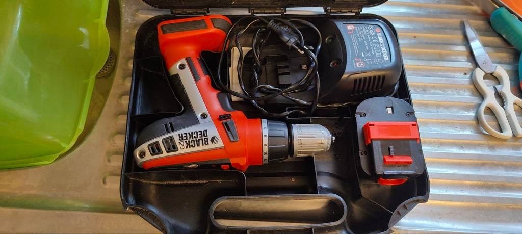 Perceuse Black and Decker, Bricolage & Construction, Enlèvement, Utilisé, Perceuse