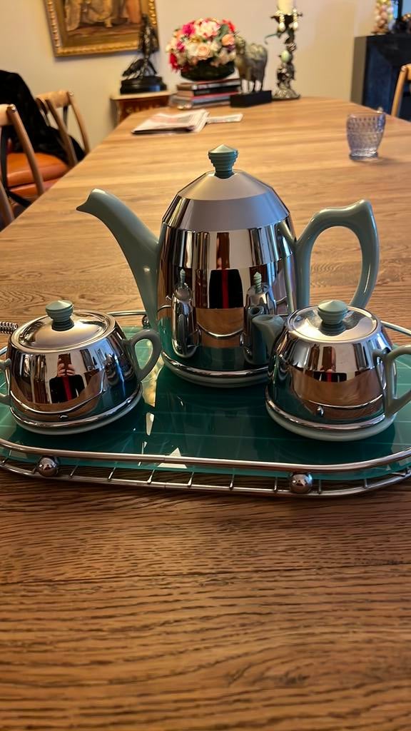 4 delig koffieservies, Huis en Inrichting, Keuken | Servies, Ophalen, Zo goed als nieuw, Porselein