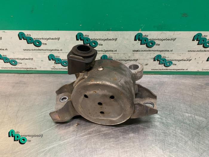 Support moteur d'un Opel Corsa (Corsa D 07-), Autos : Pièces & Accessoires, -, Opel, 3 mois de garantie, Utilisé