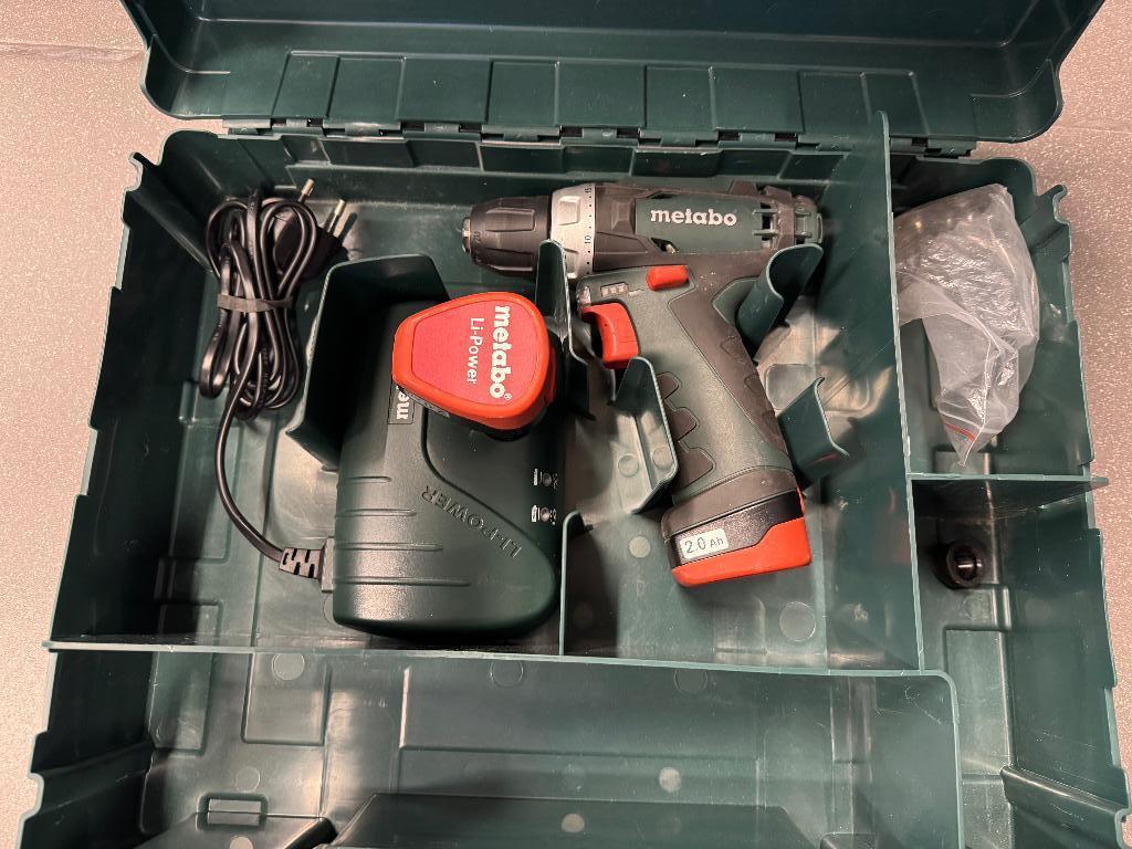 Metabo PowerMaxx BS Accu-schroefboormachine, Doe-het-zelf en Bouw, Ophalen, Zo goed als nieuw, Boor- en Schroefmachine, Variabele snelheid