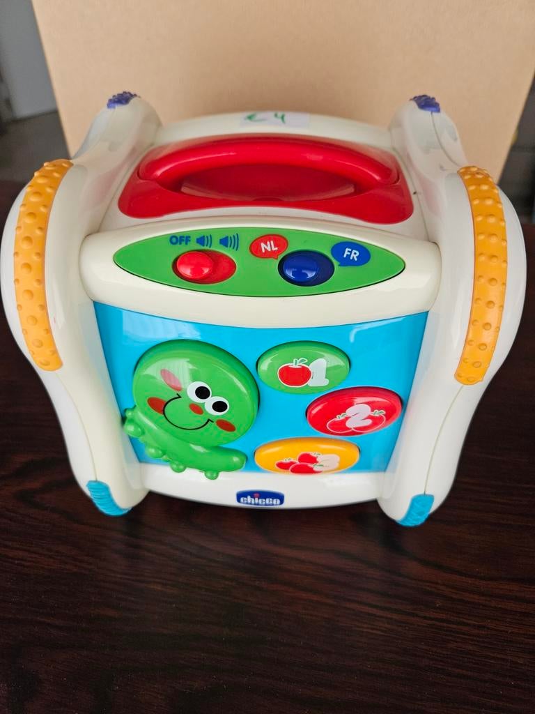 Activiteitenkubus Chicco, Ophalen