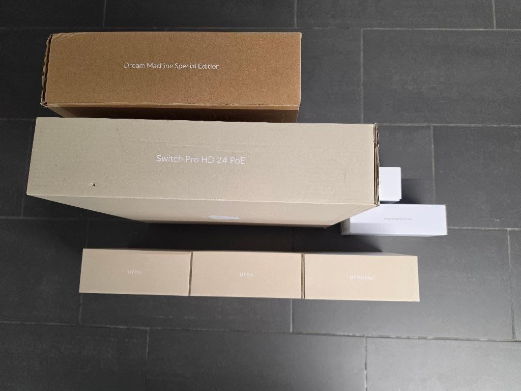 UniFi netwerkpakket – bundelprijs, Computers en Software, Ophalen, Zo goed als nieuw