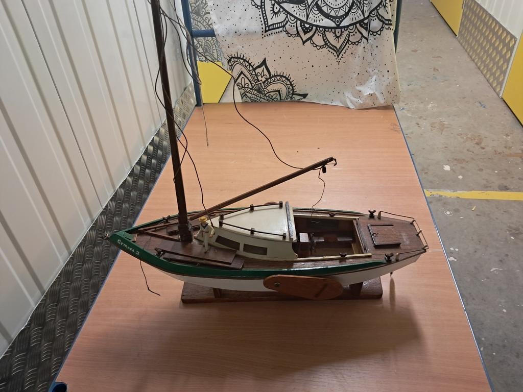 Rc zeilmoterboot, Ophalen