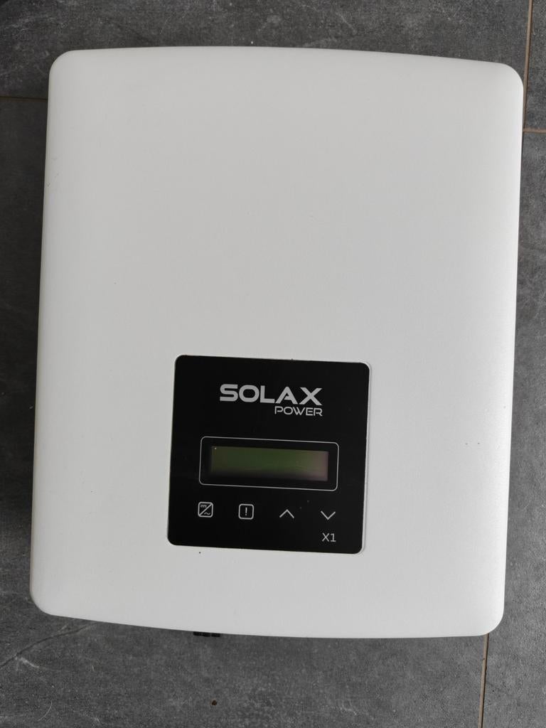 SolaX X1-1.5-S-D(L) Omvormer (1500W), Doe-het-zelf en Bouw, Zonnepanelen en Toebehoren, Ophalen, Gebruikt, Overige typen