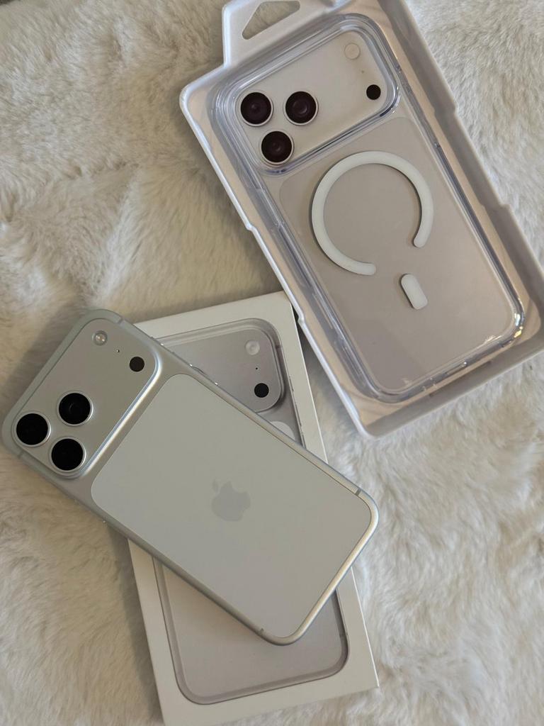 IPHONE 17 pRO MAX 256gb, Enlèvement, Comme neuf