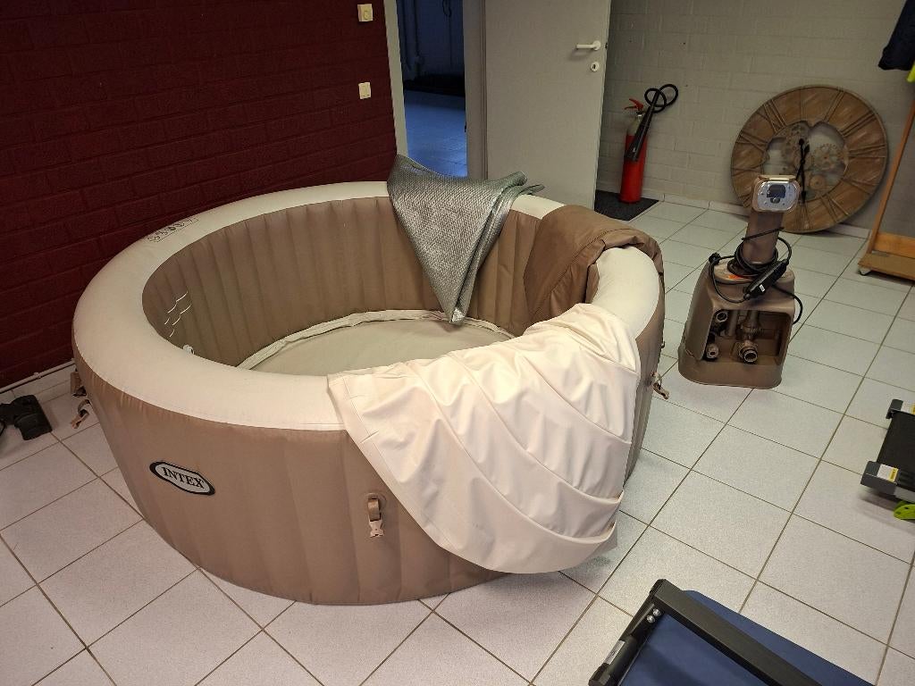 jaccuzi, Tuin en Terras, Ophalen, Gebruikt, Filter, Opblaasbaar