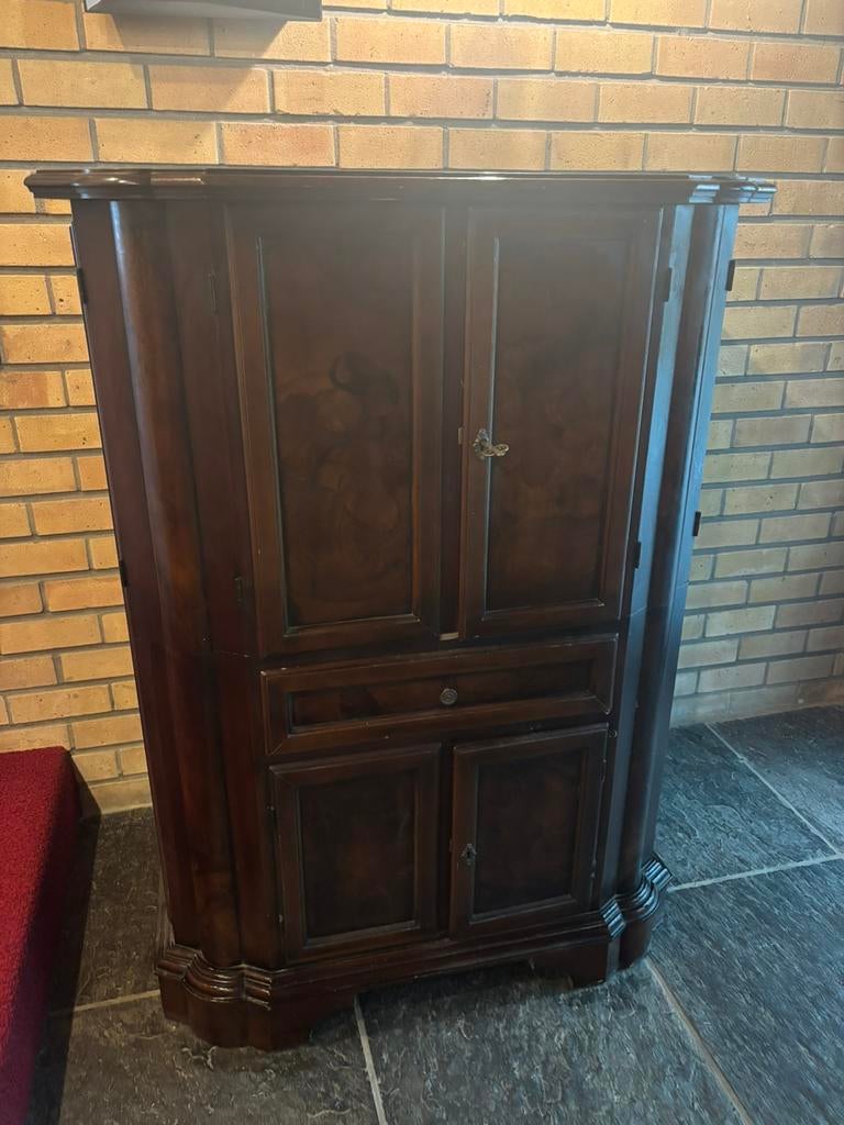 Tv kast, Ophalen, Zo goed als nieuw