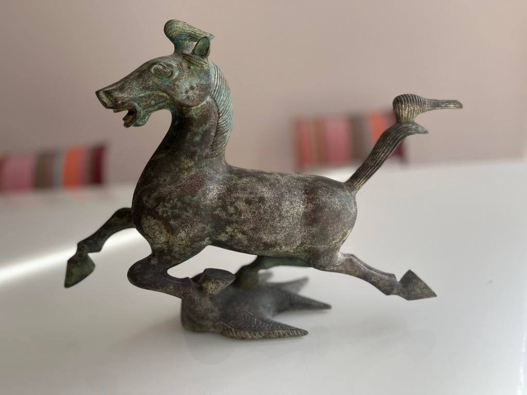 Belle sculpture en bronze représentant un cheval au galop, Enlèvement, Comme neuf, Cheval