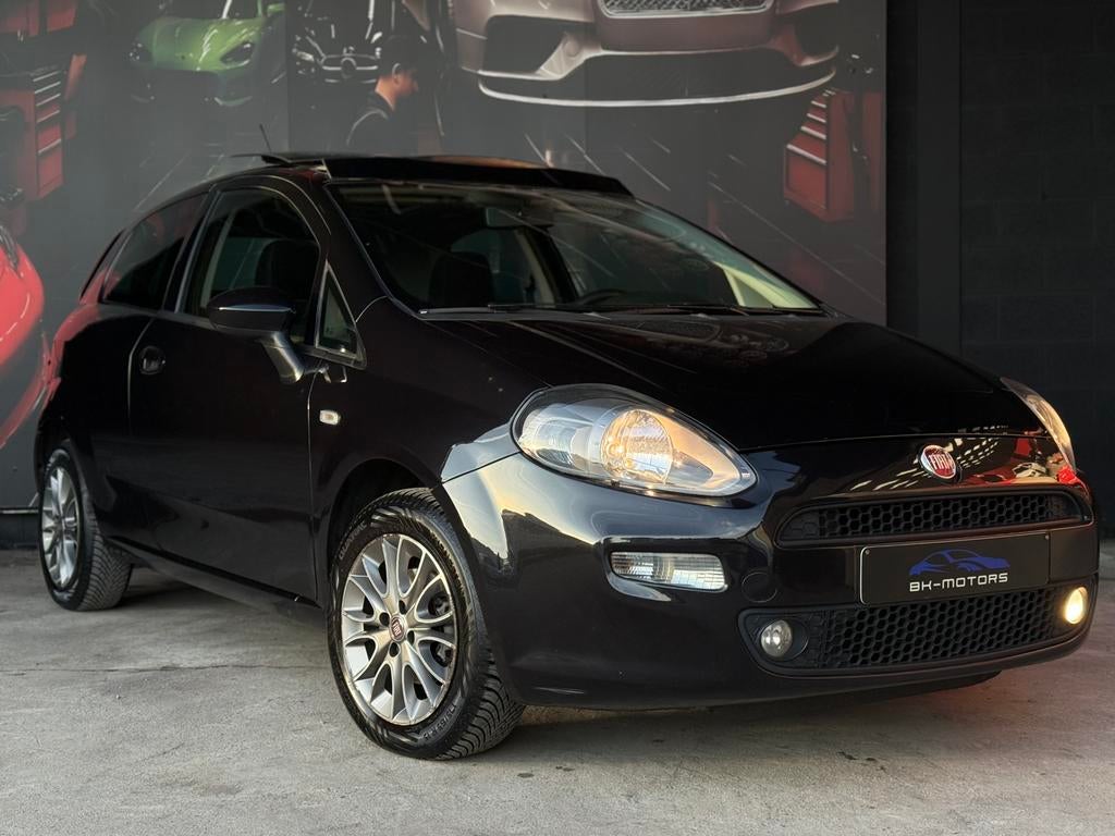 Fiat Punto EVO 1.2 benzine Panodak Alcantara, Auto's, Fiat, 50 kW, 4 cilinders, Alcantara, Zwart