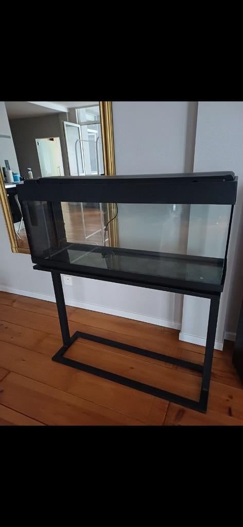Aquarium sur pied métal forgé, Animaux & Accessoires, Enlèvement, Comme neuf, Terrarium ou Paludarium