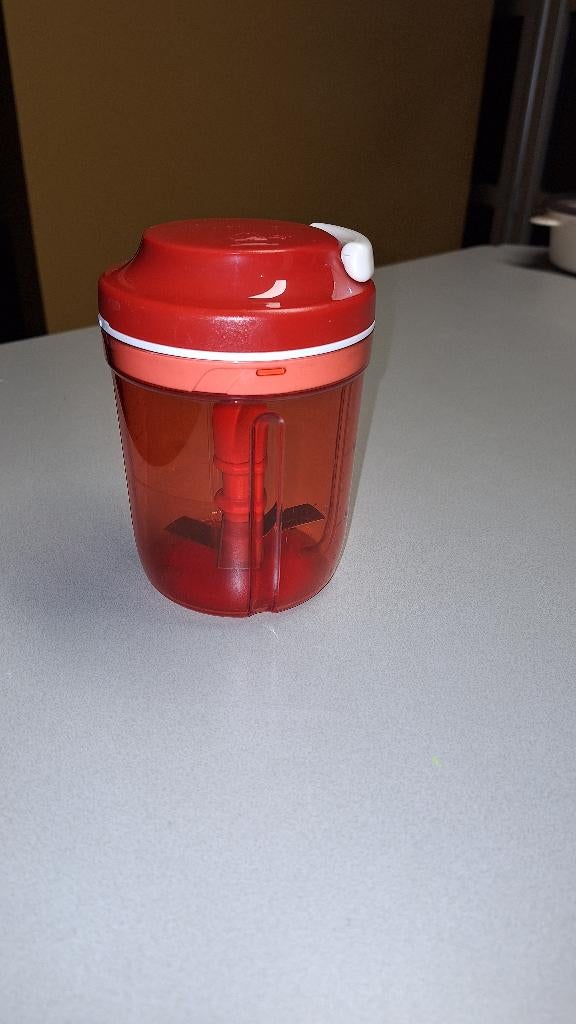 Tupperware Sonic medium  730 ml Chopper, Ophalen of Verzenden, Zo goed als nieuw, Rood