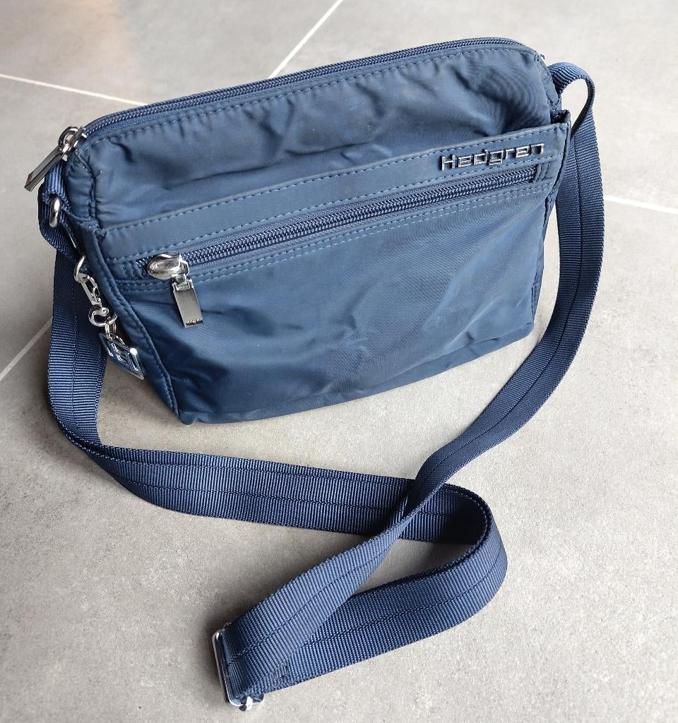 Hedgren schoudertas, Handtassen en Accessoires, Tassen | Damestassen, Ophalen, Gebruikt, Blauw, Schoudertasje