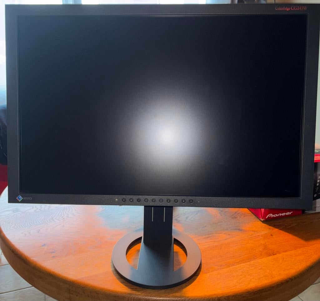 Te koop EIZO ColorEdge CG243W, Ophalen, Zo goed als nieuw