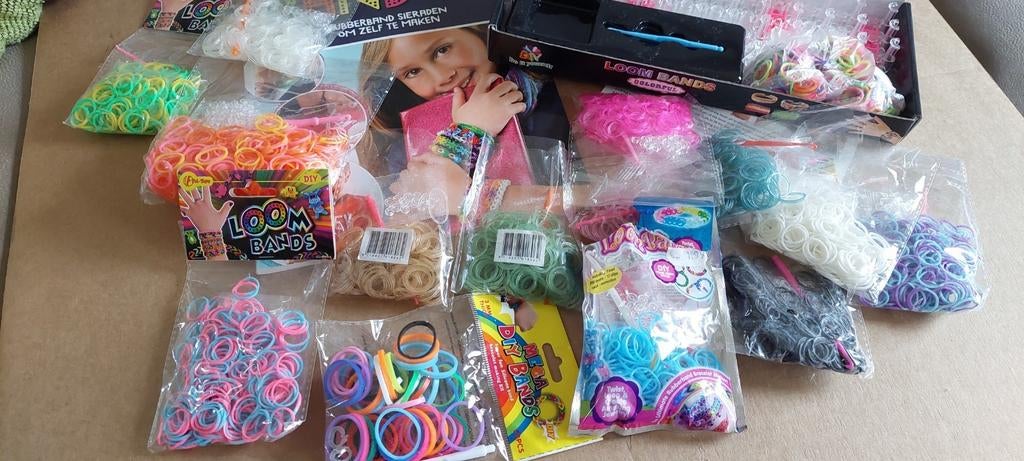 Bandes à tisser : fabriquez vos propres bijoux en élastique, Enlèvement ou Envoi, Comme neuf