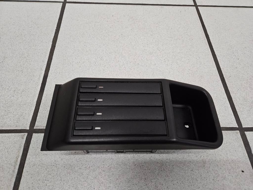 1 Range cassette Porsche 964, Autos : Pièces & Accessoires, Tableau de bord & Interrupteurs, Porsche, Enlèvement ou Envoi