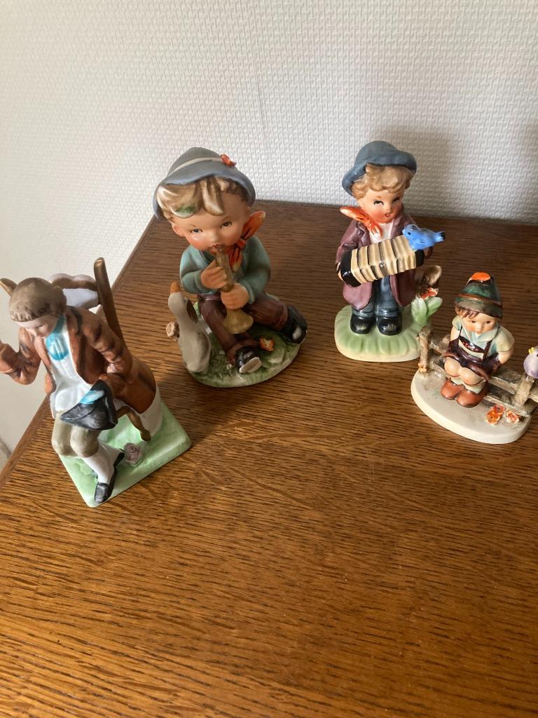 vier biscuit beeldjes Hummeltjes, Verzamelen, Ophalen of Verzenden, Zo goed als nieuw