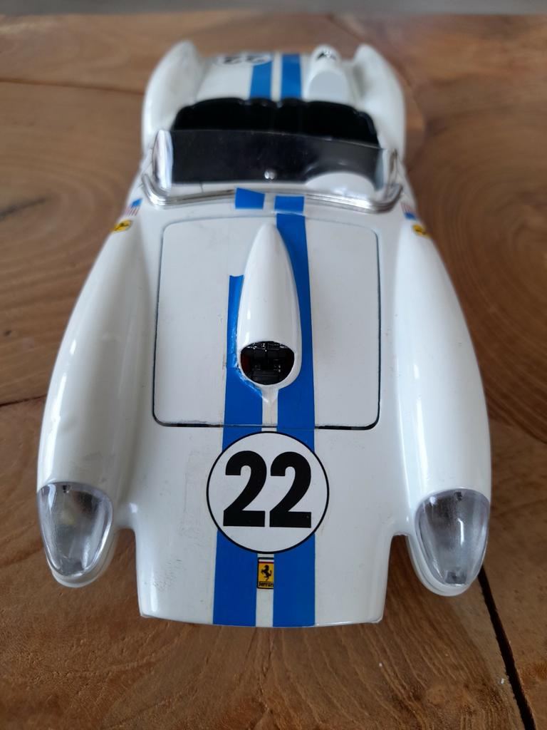 Burago - Ferrari Testa Rossa 1957 - 1/24, Ophalen of Verzenden, Zo goed als nieuw, Burago