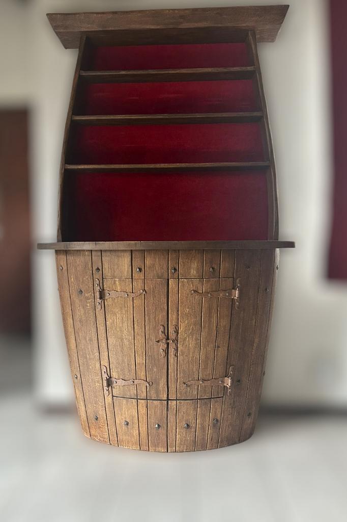 Barkast uit eiken vat, Ophalen