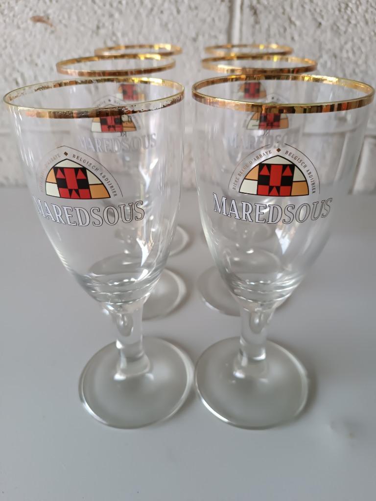 A vendre verres Maredsous, Collections, Verres & Petits Verres, Utilisé, Verre à bière, Enlèvement