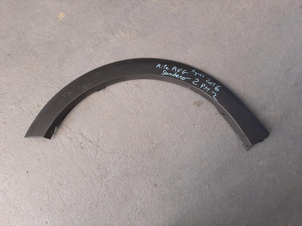 Elargisseur d'aile DACIA SANDERO 2  2016  PH2 Avant gauche, Enlèvement ou Envoi, Droite, Dacia