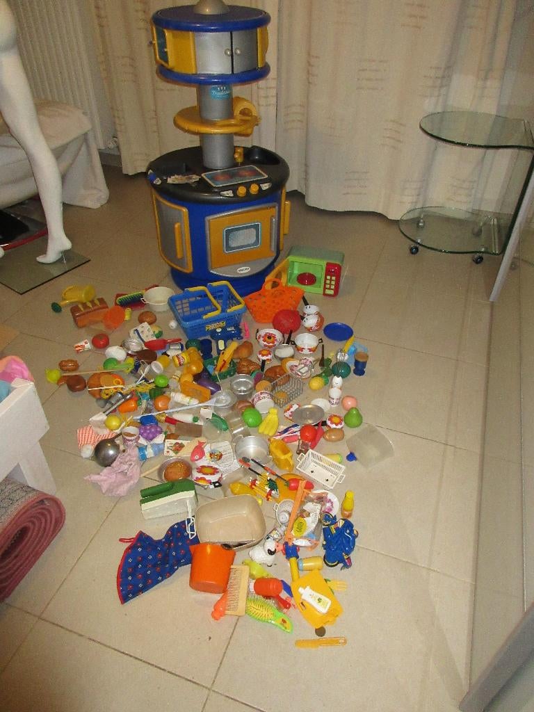 Jouet kitchenette vintage accessoires cuisine pour enfants, Enfants & Bébés, Jouets | Jouer aux cuisines, Enlèvement