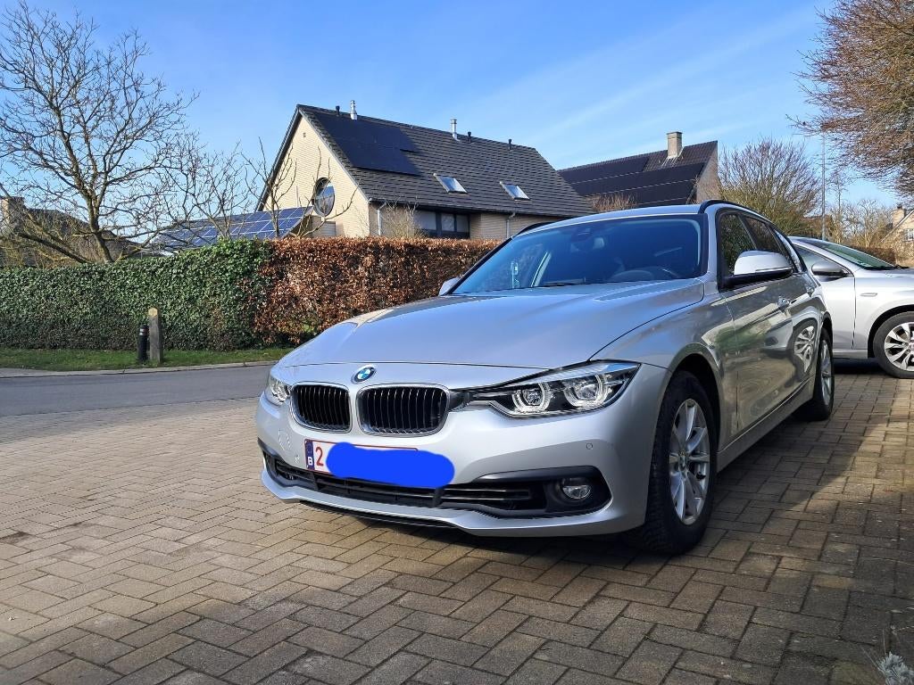 BMW 318i 2018 72.000km, Autos, BMW, 100 kW, Argent ou Gris, Achat, Euro 6