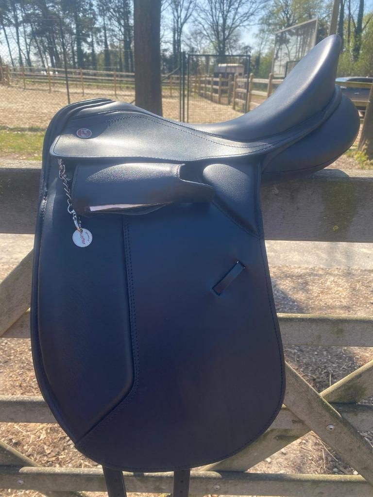 Dressuurzadel Kieffer Lech Profi - Nieuw - Maat 0 (16 inch), Dieren en Toebehoren, Paarden en Pony's | Zadels, Nieuw, Dressuur