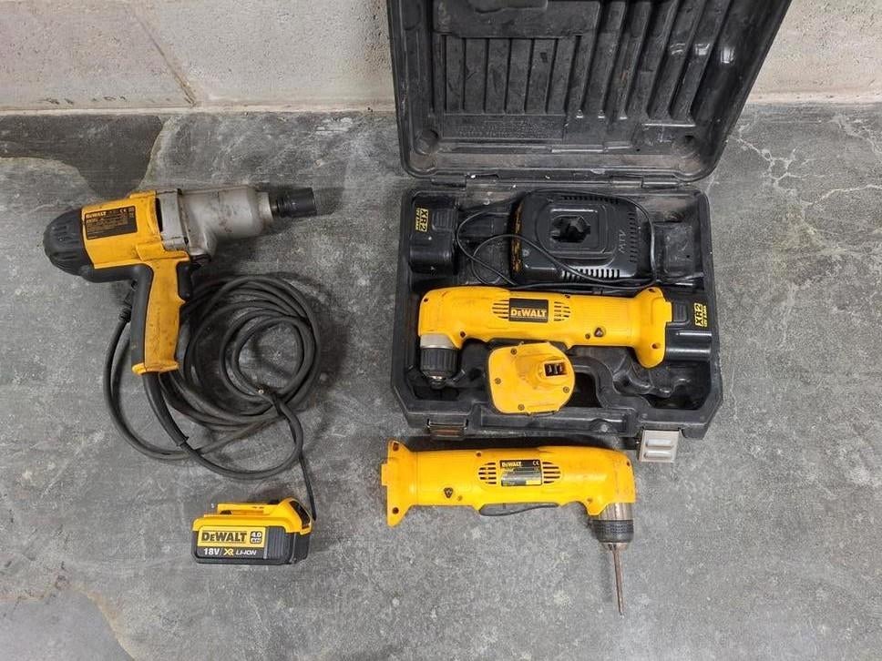 Dewalt gereedschap, Ophalen