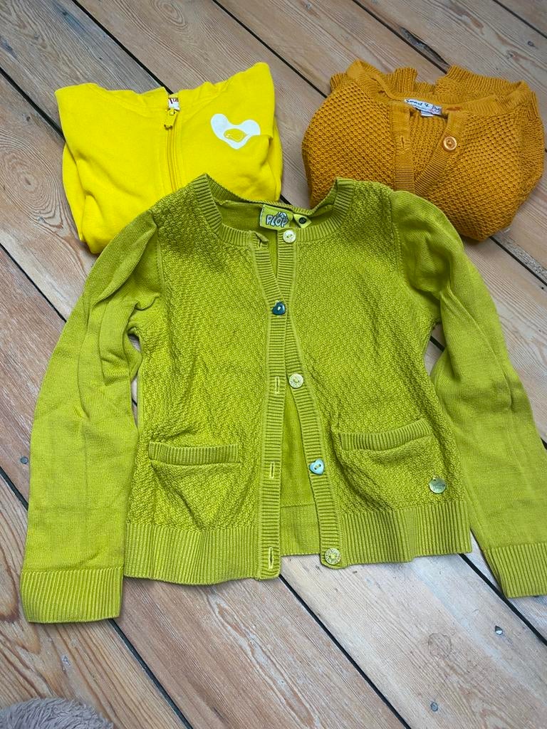 Pakket meisjeskledij maat 104, Ophalen, Zo goed als nieuw