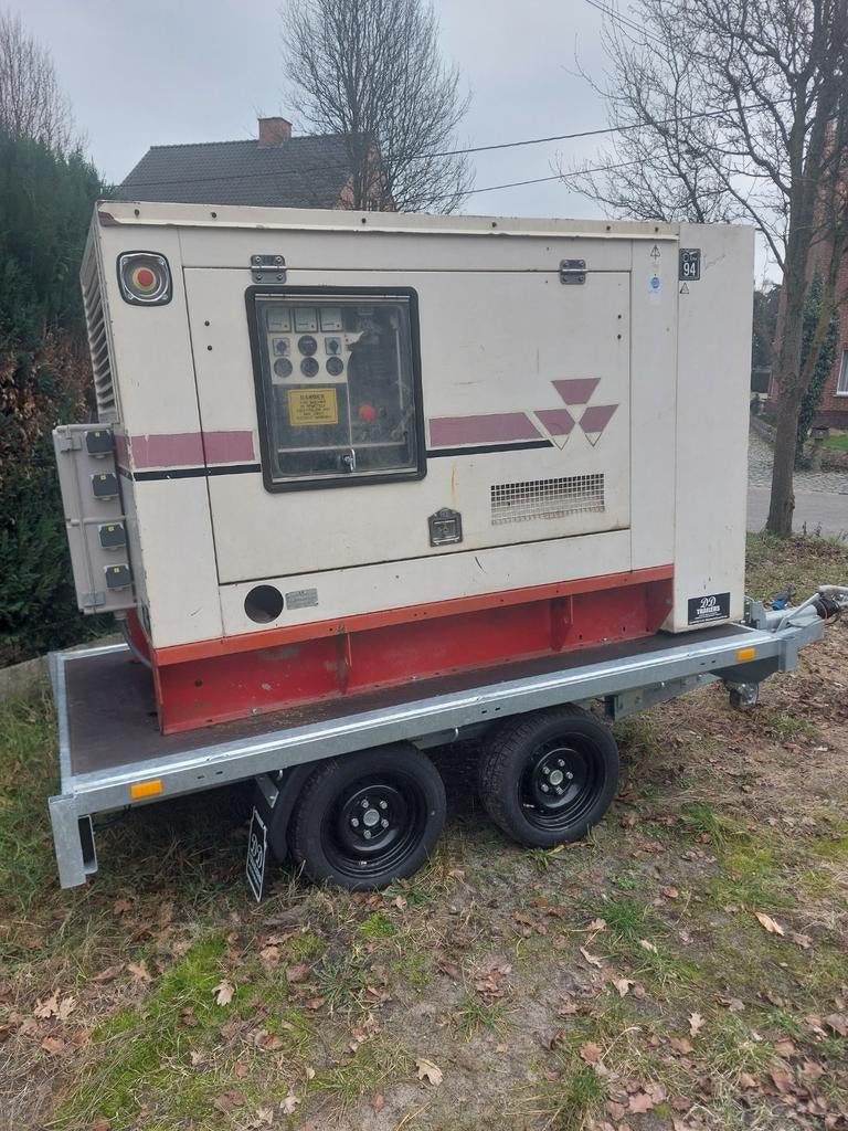 Stroomgroepen/generator te huur-te koop 1x45 kva en 1x11 kva, Doe-het-zelf en Bouw, Aggregaten, Ophalen