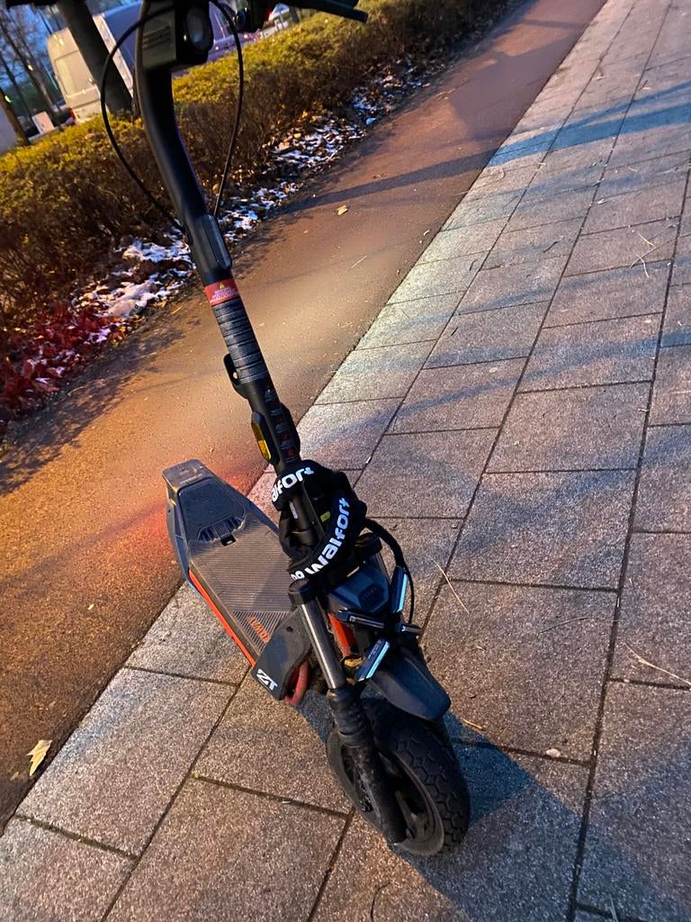 Ninebot ZT3, Enlèvement, Comme neuf, Step électrique (E-scooter), Segway ninebot