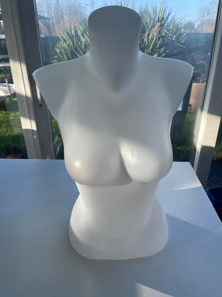 Buste mannequin blanc en plastique dur. Neuf !, Enlèvement ou Envoi, Neuf, Mannequin