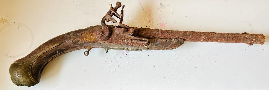 Ancien pistolet à silex, Enlèvement, Autres, Autres types